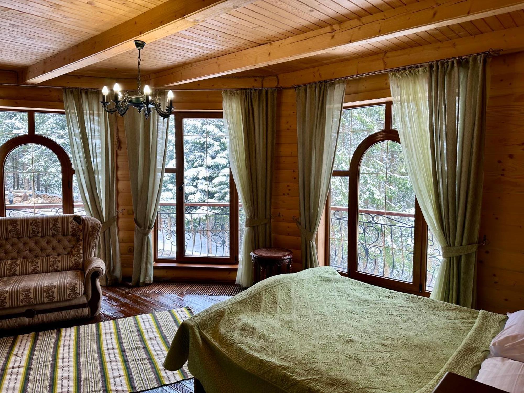 Hotel Dykyi Med 타타리브 외부 사진